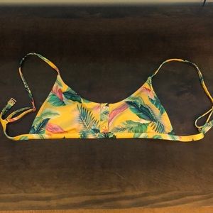 L.A. Hearts Swim Top Size M Like New